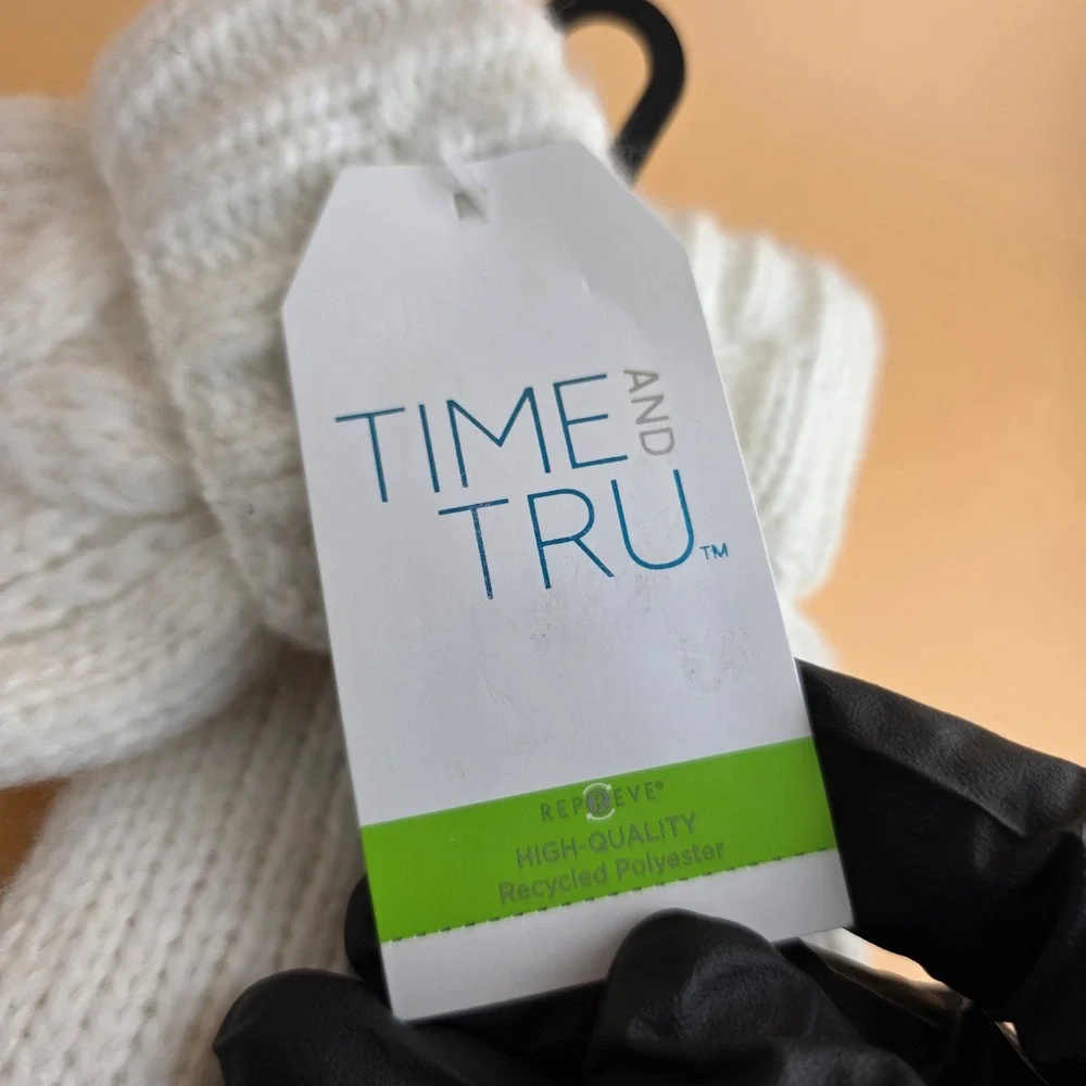 Time and Tru Cable Knit‎ Touchscreen Gloves Winter White One Size